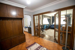 2BR-1LR LARGE FAMILY HOME 5 MIN WALK TO CITY CENTEr